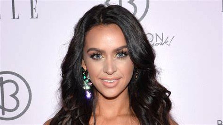 Carli Bybel Carli Bybel