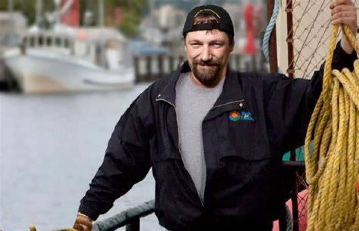 Jonathan Hillstrand Net Worth 2024