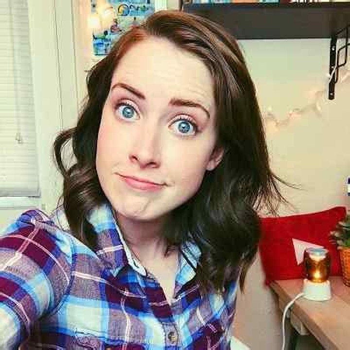 Laina Morris Net Worth