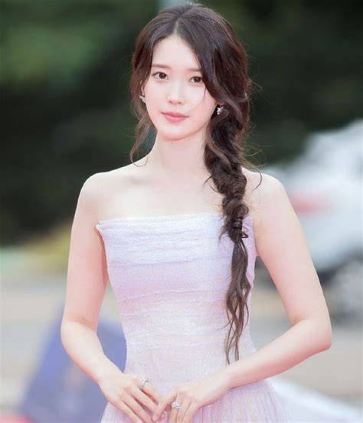Lee Ji Eun Net Worth