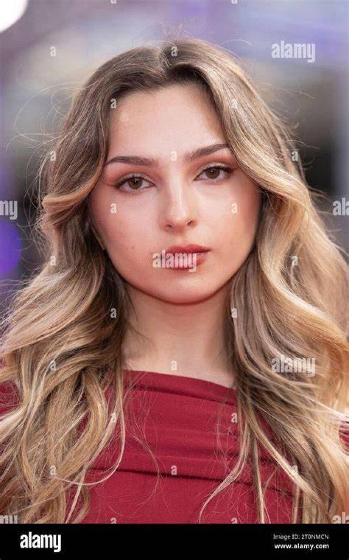 Luiza Cordery Luiza Cordery