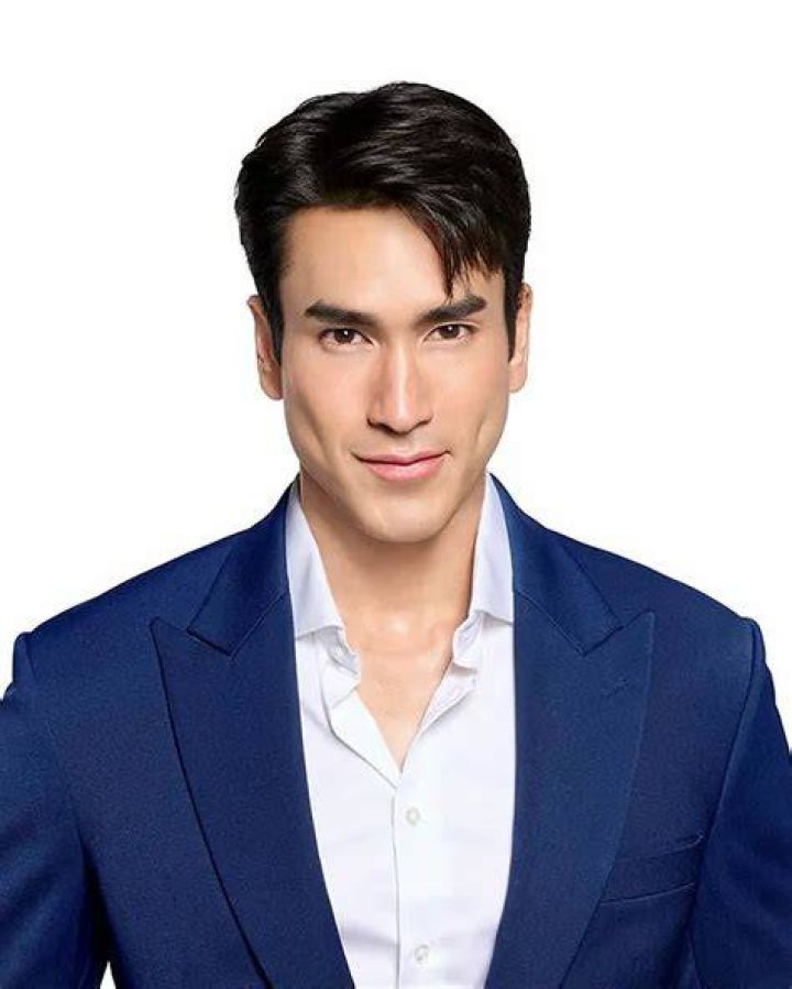 Nadech Kugimiya